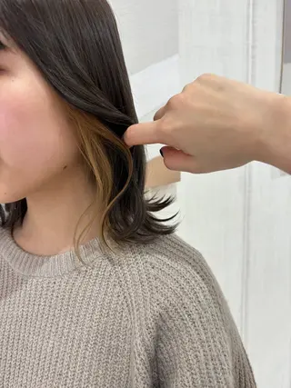 カラー 松原香乃/レイヤー /シールエクステのヘアスタイル