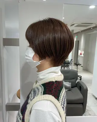 ショート 太田ありさ クリーミーヘアカラーのヘアスタイル