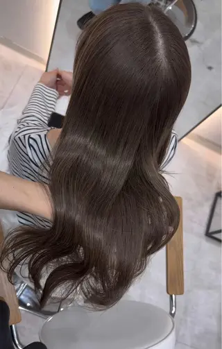 ロング 🩶レイヤー/艶髪/ 顔周り/韓国風/輝士のヘアスタイル