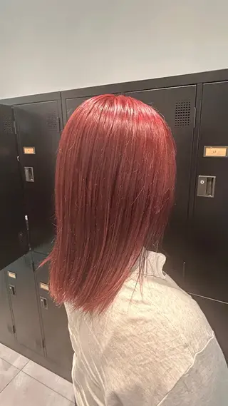 ミディアム カラー 透明感/艶感/ハイ トーン/HIKARUのヘアスタイル