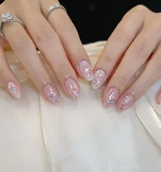 ネイル RAFFINE 月🦋🩵のネイルデザイン