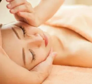 ■超絶小顔&肌管理室■所属・🦋整形級の究極美顔 本格韓国式小顔🦋のエステ・リラクイメージ