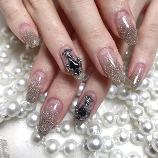 ネイル Hanya 🌈のネイルデザイン