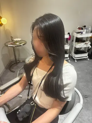 ロング Rely ante所属・美髪✨艶髪✨髪質改善 カラー特化❣️二宮遥のヘアスタイル
