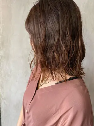 ミディアム ヘアアレンジ 切りっぱなしボブ/ デザインカラー店長のヘアスタイル