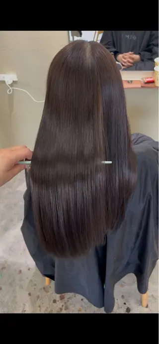 ロング メ イのヘアスタイル