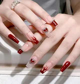 ネイル 💅E•U•B NAIL🌹所属・横浜市中区曙町 ネイルE·U·Bのネイルデザイン