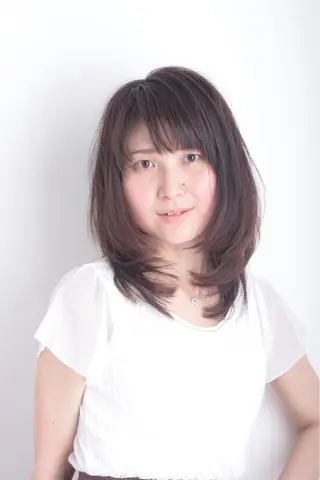 セミロング カラー RESBORN所属・長岡 大偉のヘアスタイル