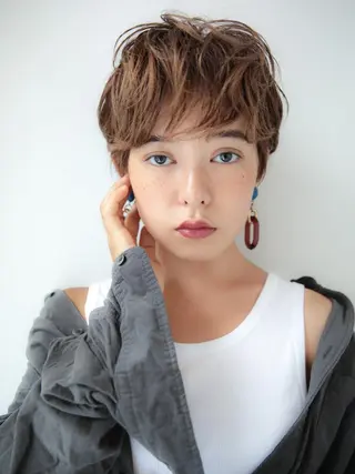 ショート カラー パーマ 山下 直人のヘアスタイル