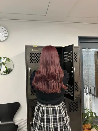 セミロング INORI|艶カラ ー|フェイスレイヤーのヘアスタイル