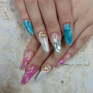 ネイル 河野ちえ (雑誌掲載サロン)のネイルデザイン