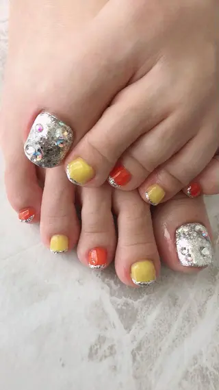 ネイル 内田 奈津美のネイルデザイン