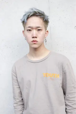 ショート カラー 大内田 凌馬のヘアスタイル