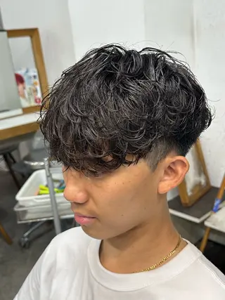 パーマ メンズ fifth men's原宿所属・fifth/原宿/ シャドウパーマ/カズのヘアスタイル