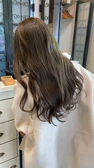 ロング カラー ダメージレス美容師 🌱水島侑理のヘアスタイル