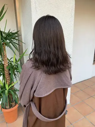 セミロング カラー ヘアアレンジ 中津/柔らかカラー/ ナガオ　イズミのヘアスタイル