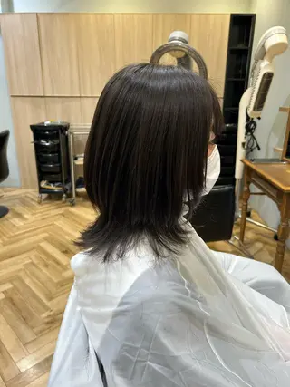 ミディアム 渋谷 みゆのヘアスタイル