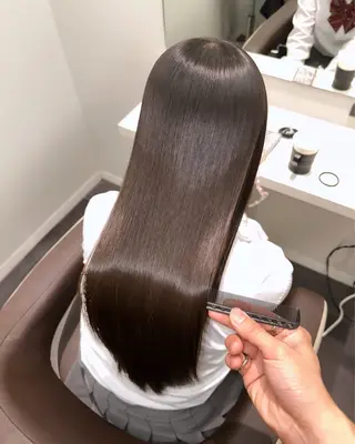 ロング カラー Wisteria所属・美髪特化✨ 伊織✨縮毛矯正✨のヘアスタイル