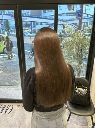 ロング カラー 山田 梨央のヘアスタイル