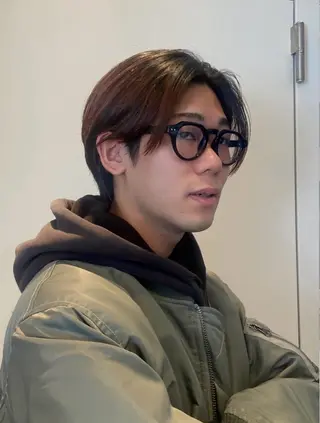 セミロング レディースカット🎀 NANAHAのヘアスタイル