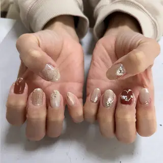 ネイル Laula🤍 ayakaのネイルデザイン