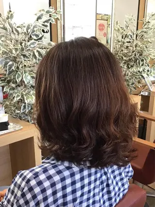 ミディアム パーマ 工藤 麻知子のヘアスタイル