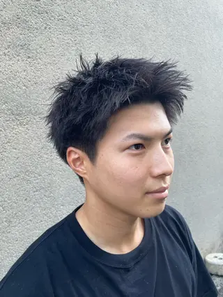 メンズ 慎太朗メンズパーマ/ フェザー/スパイキーのヘアスタイル