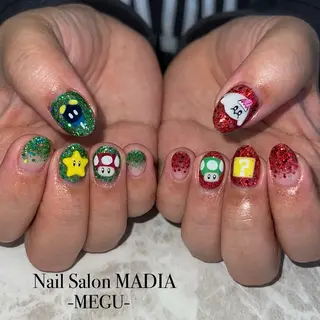 ネイル MADIA藤沢所属・MADIA MEGUのネイルデザイン