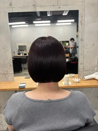 ショート カラー mono / Manatoのヘアスタイル