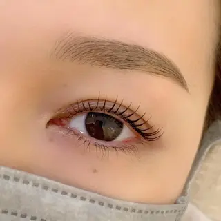 マツエク・マツパ inity　杉本 美羽のヘアスタイル