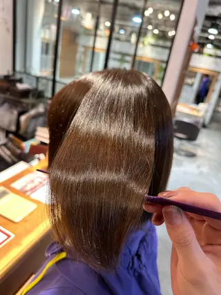 ミディアム 三澤 優音のヘアスタイル