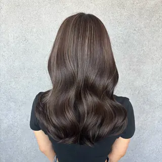 ロング カラー 加藤 結奈のヘアスタイル