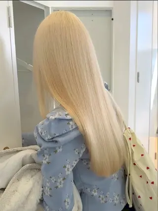 ロング tsubasa🪽 ／ブリーチカラーのヘアスタイル