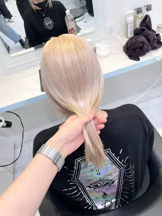 ミディアム カラー Wisteria所属・美髪特化✨ 伊織✨縮毛矯正✨のヘアスタイル