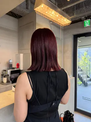 ミディアム THE AWESUM(オーサム)所属・KURUMI SHIMAのヘアスタイル