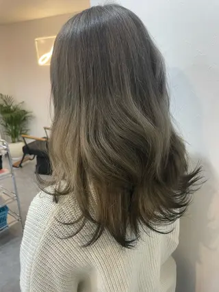 ロング カラー ARARE HAIR みゆきのヘアスタイル