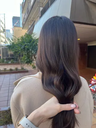 ロング putri店長 和田鈴采のヘアスタイル