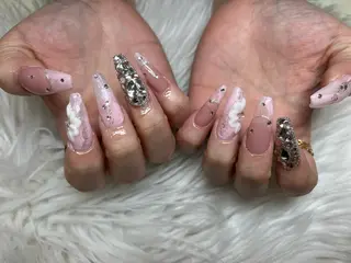 ネイル SOARE🤍 🤍のネイルデザイン