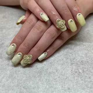 ネイル UnFLAIR KASUMIのネイルデザイン