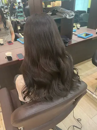 ロング 奥野碧🌈艶髪 /ダメージレスカラーのヘアスタイル