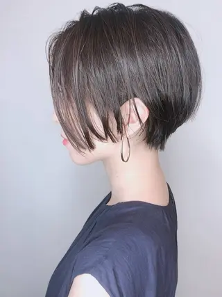 ショート MINAMO 韓国レイヤーのヘアスタイル