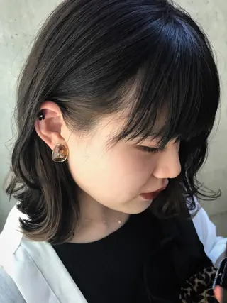 ミディアム oshare tom (スタイリスト)所属・人気🌻《髪質改善》 平井 綾乃のヘアスタイル