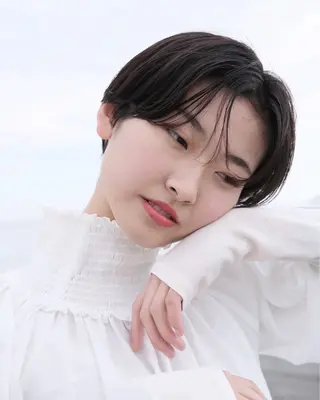 ショート レイヤーカット/栄/ 顔周り/キトウモエノのヘアスタイル