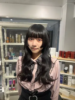 ロング ミカ/名駅/レイヤー /ブリーチなしカラーのヘアスタイル