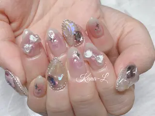 ネイル 芦辺 香奈のネイルデザイン