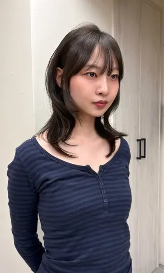 セミロング カラー Gigi 代々木所属・りこ 10/24空きありのヘアスタイル