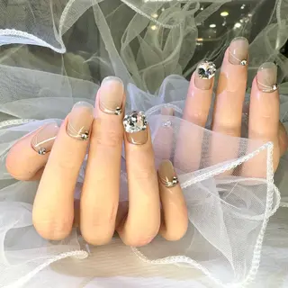 ネイル MoMo Nail所属・MoMo Nail 新大久保のネイルデザイン