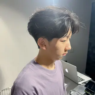 メンズ 表参道フェザーパーマ ニュアンスパーマのヘアスタイル