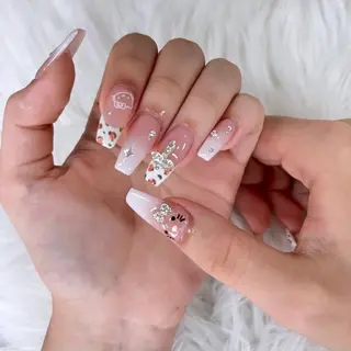 ネイル SHI ONのネイルデザイン