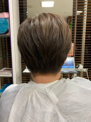 ショート 大輪 日向子のヘアスタイル